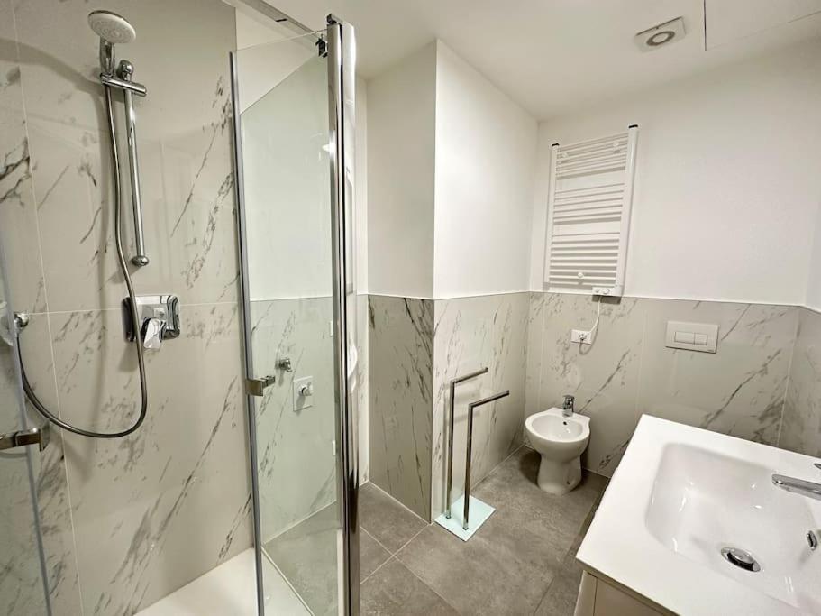 Luxury House Near The Funicular Apartment Bergamo Bagian luar foto